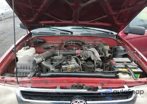 1997 Toyota Tacoma z USA, uszkodzony, nr VIN 4TAVL52N5VZ221126